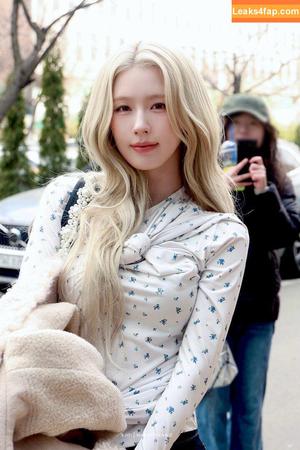 Cho Mi-yeon (Miyeon) - i-dle [(G)I-dle] photo #0061