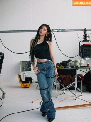 Cho Mi-yeon (Miyeon) - i-dle [(G)I-dle] photo #0068