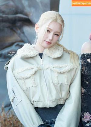 Cho Mi-yeon (Miyeon) - i-dle [(G)I-dle] photo #0085