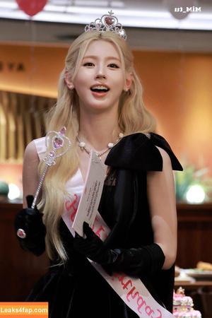 Cho Mi-yeon (Miyeon) - i-dle [(G)I-dle] photo #0097