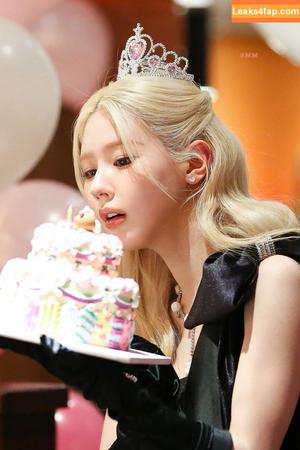 Cho Mi-yeon (Miyeon) - i-dle [(G)I-dle] photo #0099