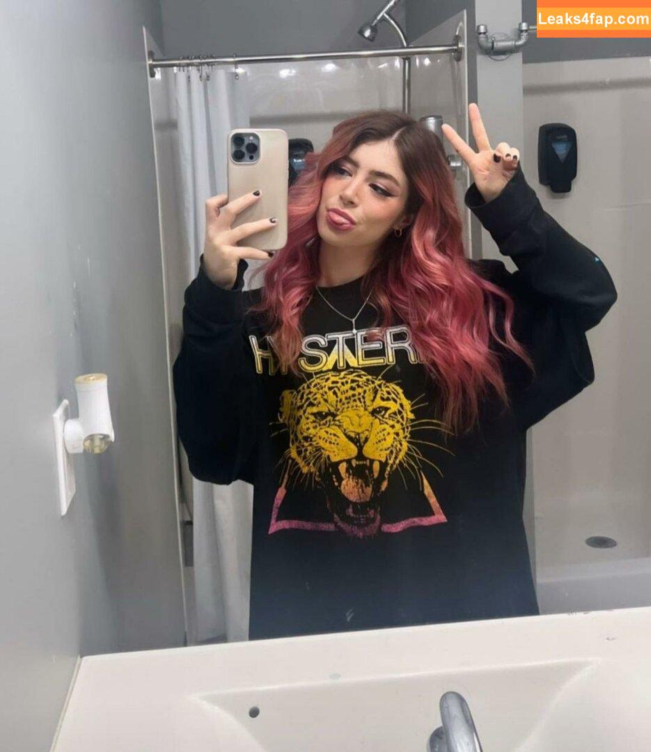 Chrissy Costanza / chrissycostanza leaked photo photo #0037