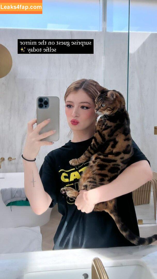 Chrissy Costanza / chrissycostanza leaked photo photo #0063