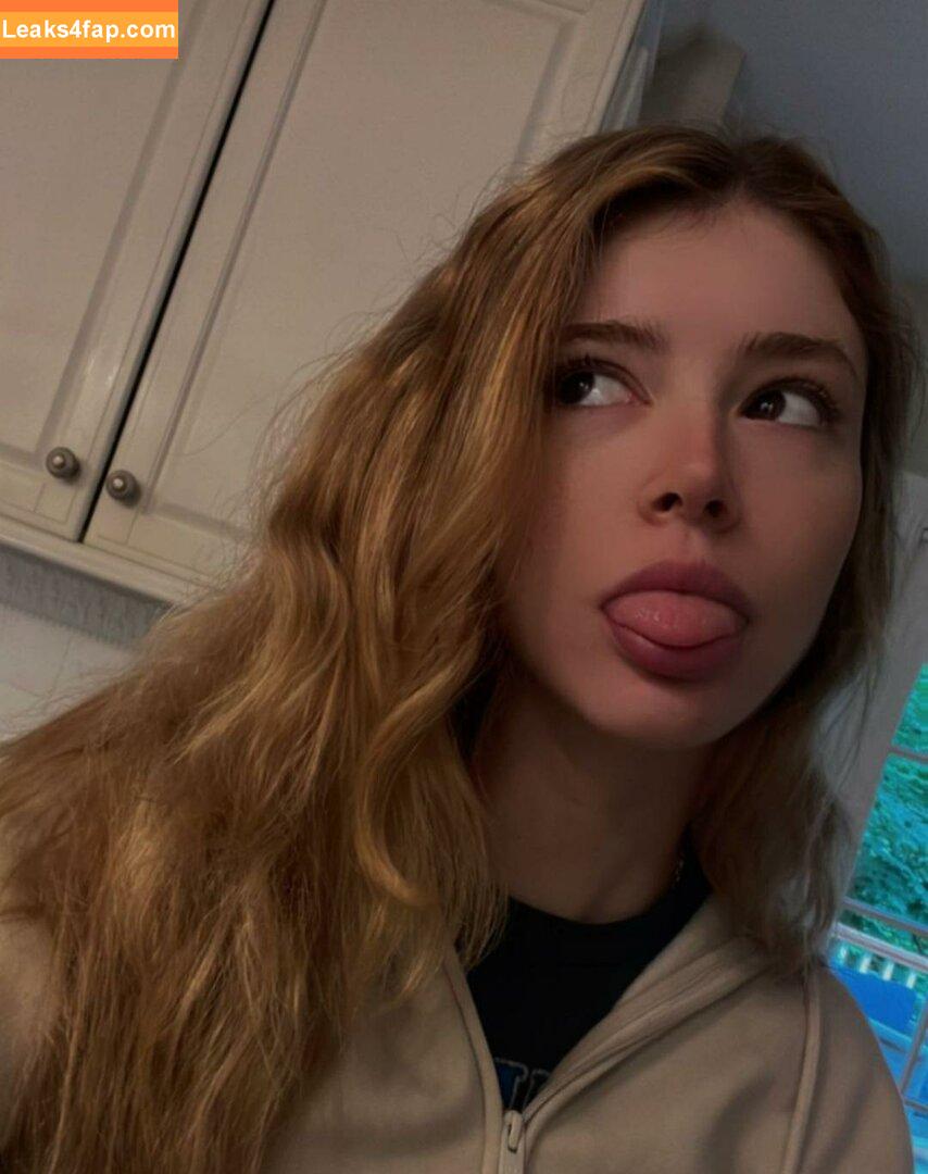 Chrissy Costanza / chrissycostanza leaked photo photo #0118