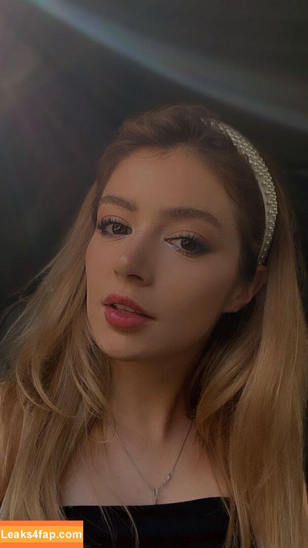 Chrissy Costanza / chrissycostanza leaked photo photo #0123