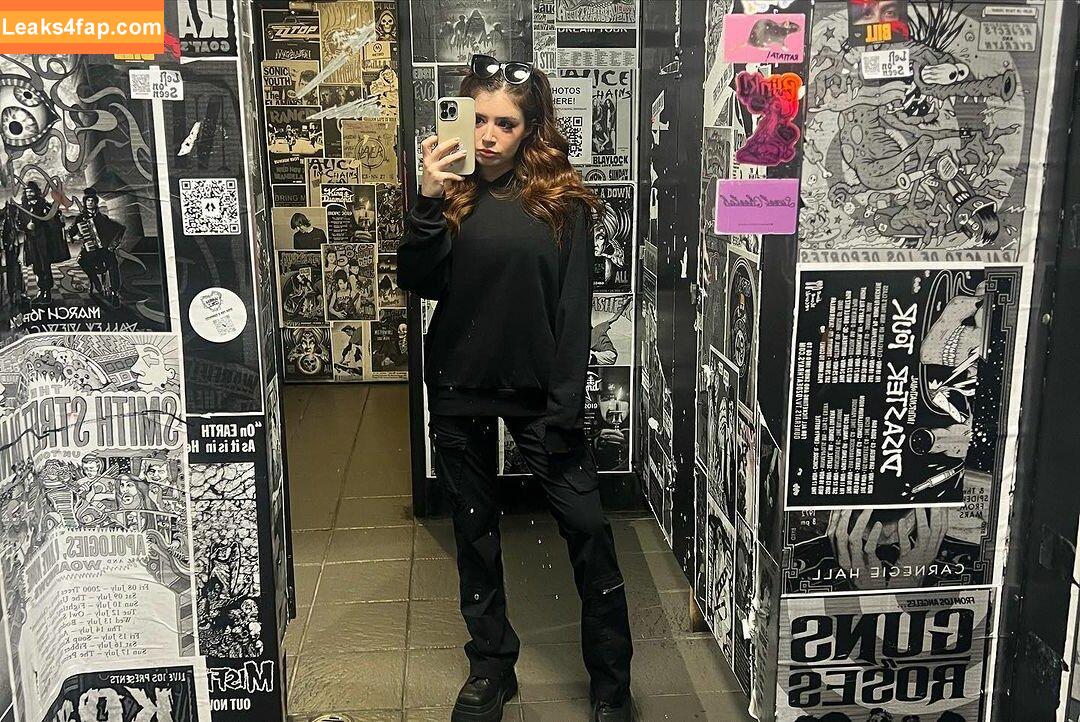 Chrissy Costanza / chrissycostanza leaked photo photo #0135