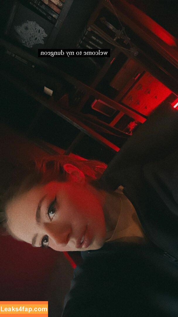 Chrissy Costanza / chrissycostanza leaked photo photo #0192