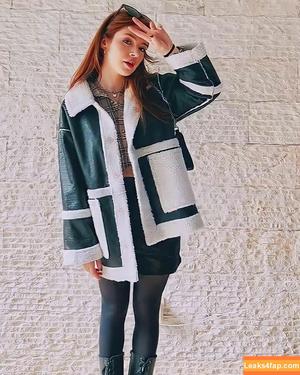 Chrissy Costanza photo #0021