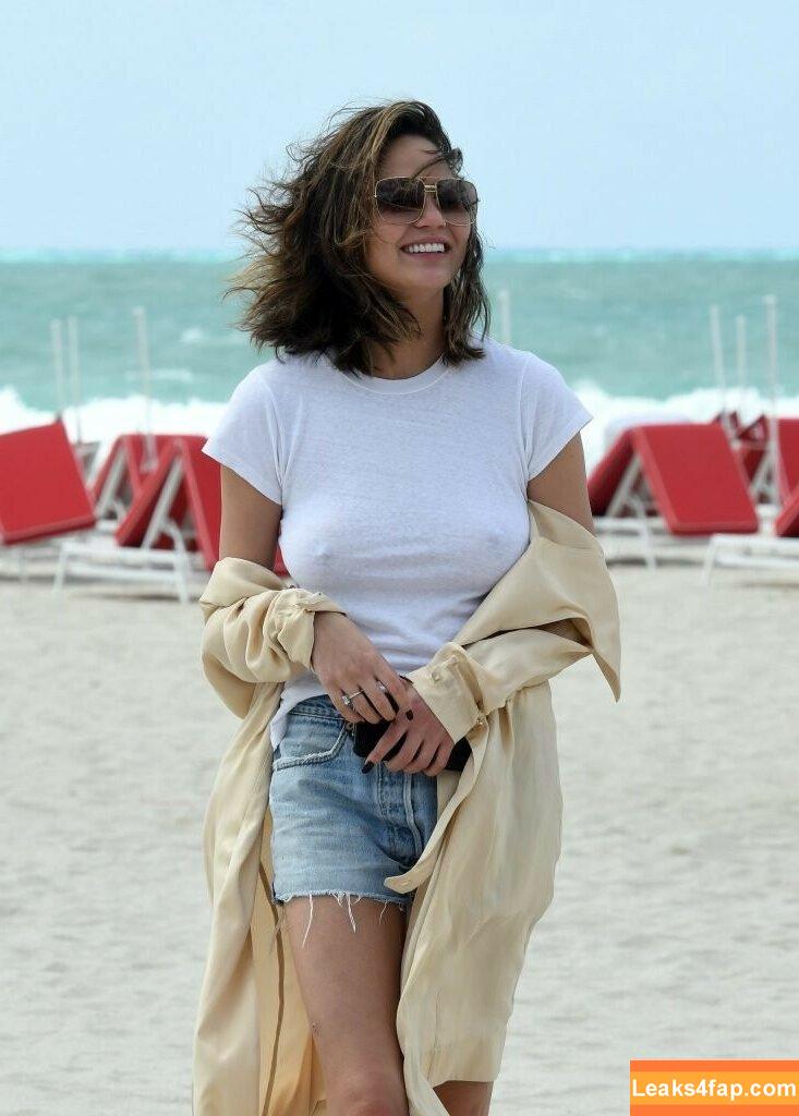 Chrissy Teigen / ChrissyTeigen слитое фото фото #0065