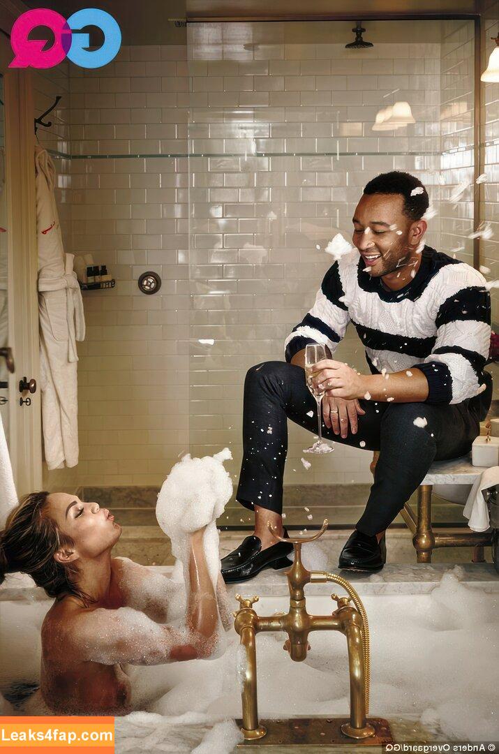 Chrissy Teigen / ChrissyTeigen leaked photo photo #0275