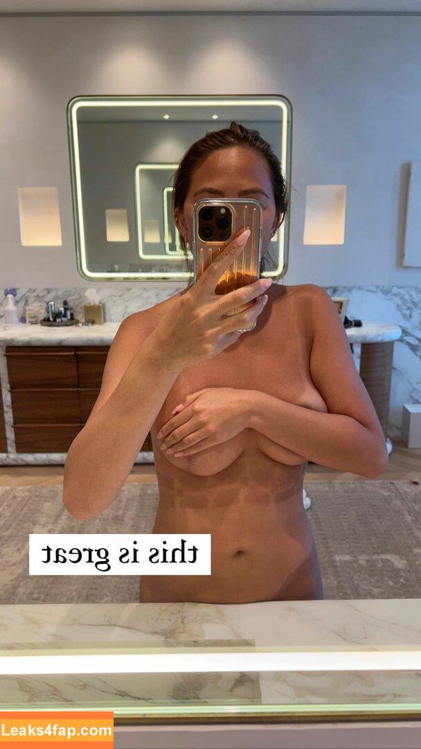 Chrissy Teigen / ChrissyTeigen leaked photo photo #0278