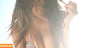 Chrissy Teigen / ChrissyTeigen leaked photo photo #0285
