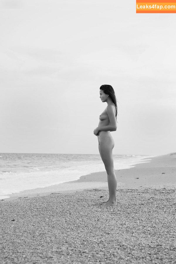 Chrissy Teigen / ChrissyTeigen leaked photo photo #0333