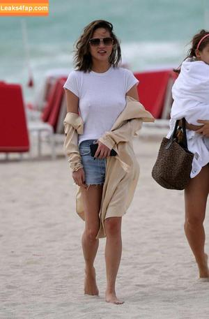 Chrissy Teigen фото #0092