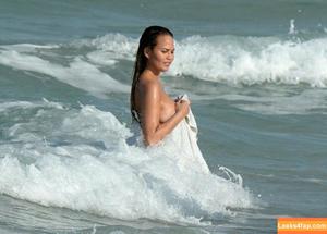 Chrissy Teigen фото #0113
