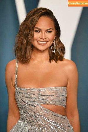 Chrissy Teigen фото #0266
