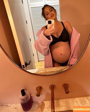 Chrissy Teigen фото #0280