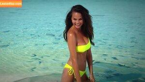 Chrissy Teigen фото #0288