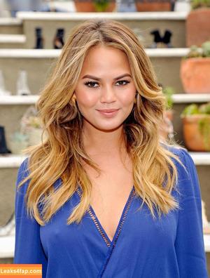 Chrissy Teigen photo #0588