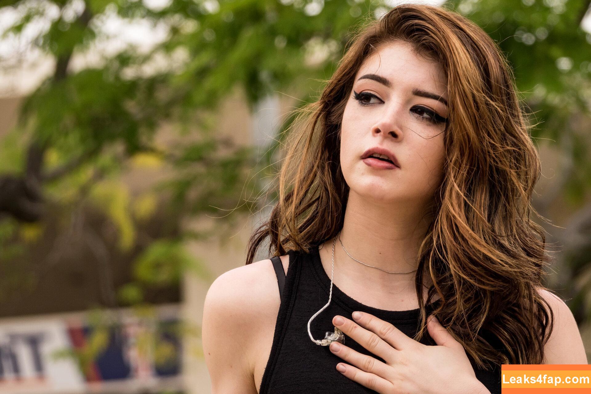 chrissycostanza /  leaked photo photo #0002