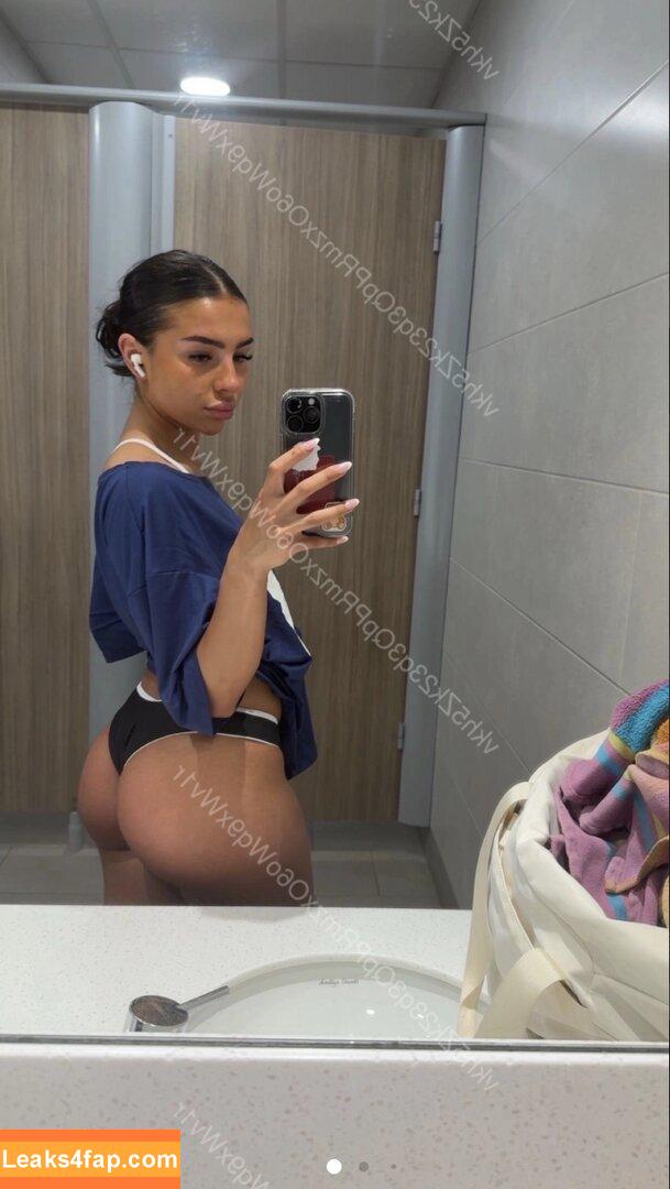 Christabellaeee / itsjadeeeee leaked photo photo #0055