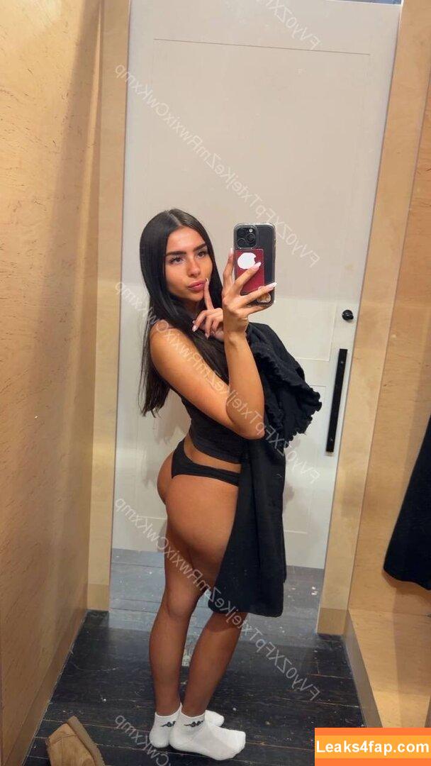 Christabellaeee / itsjadeeeee leaked photo photo #0082