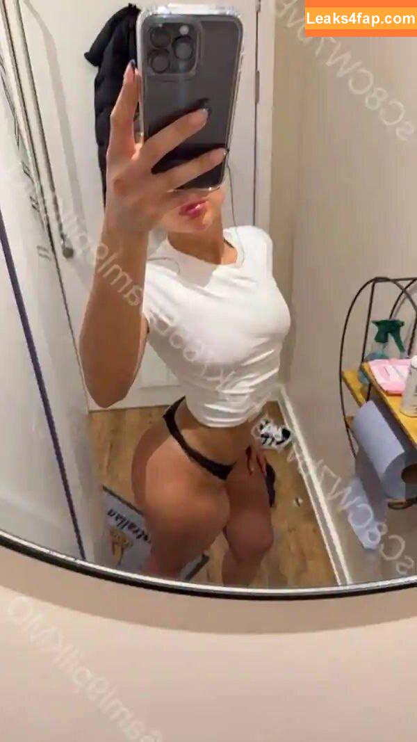 Christabellaeee / itsjadeeeee leaked photo photo #0083