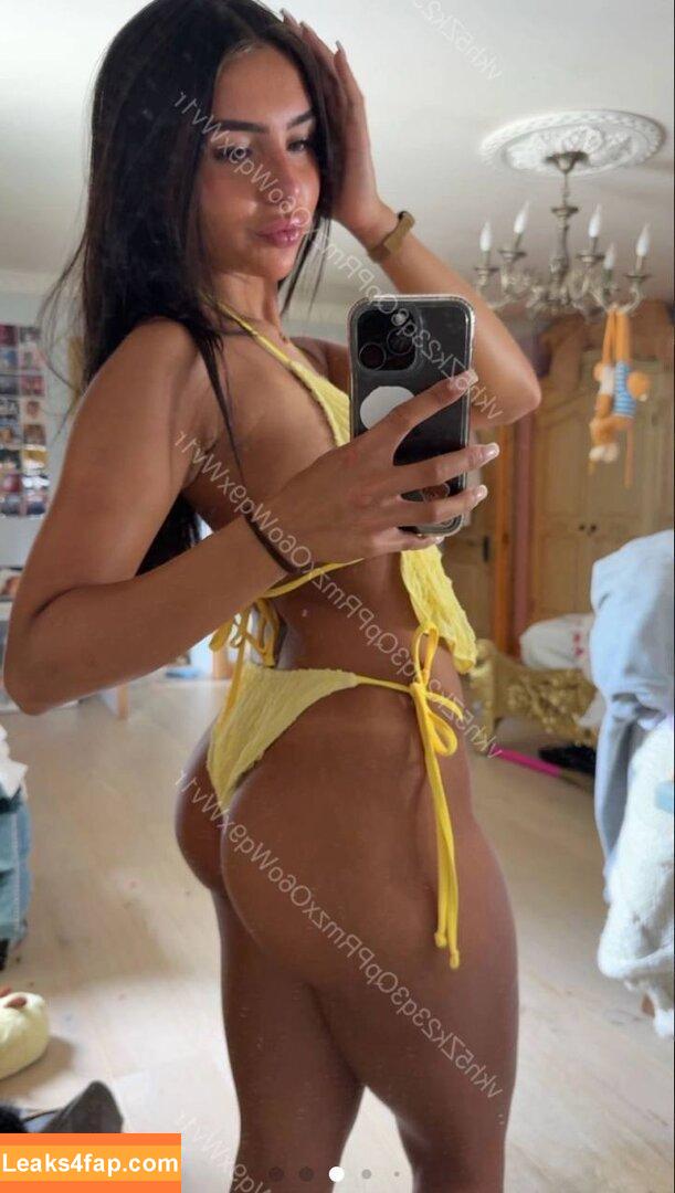 Christabellaeee / itsjadeeeee leaked photo photo #0085