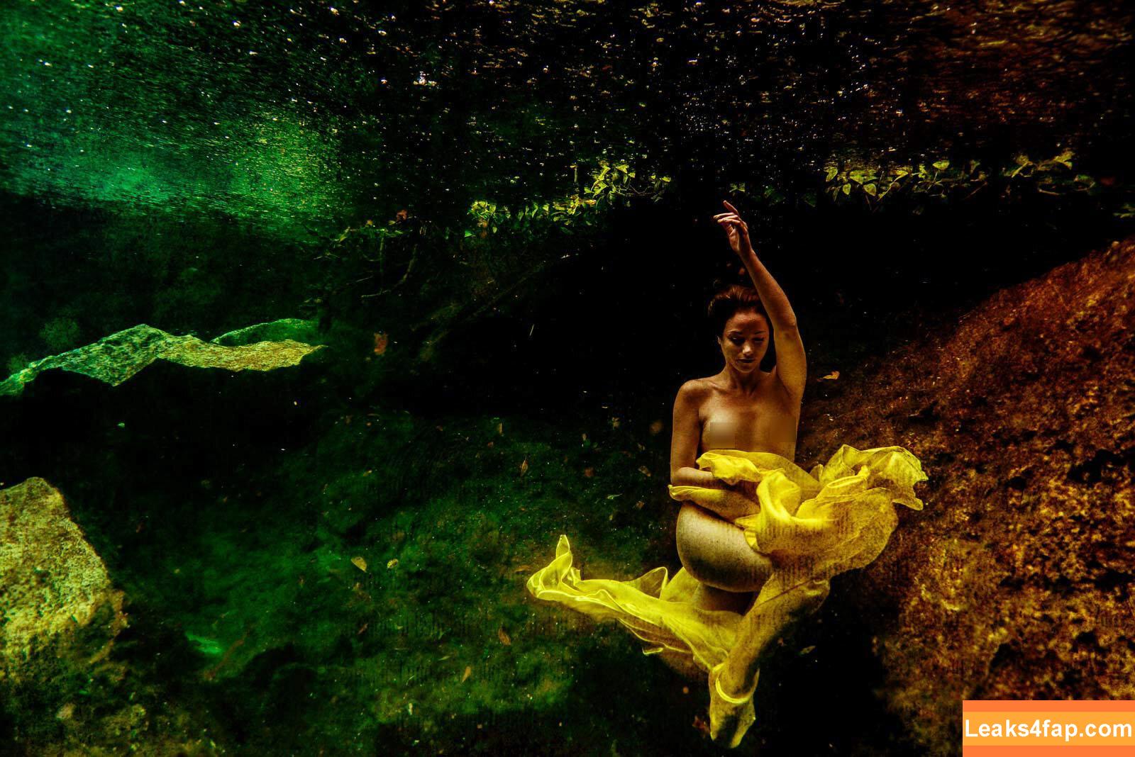 Christelle /  слитое фото фото #0016