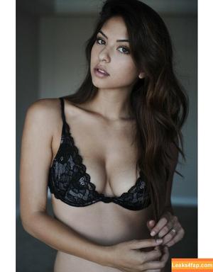Christen Harper photo #0027