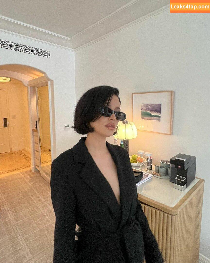 Christian Serratos / christianserratos слитое фото фото #0037