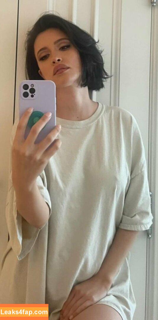 Christian Serratos / christianserratos leaked photo photo #0066