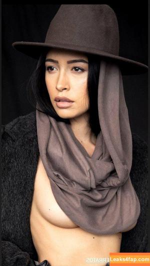 Christian Serratos фото #0219