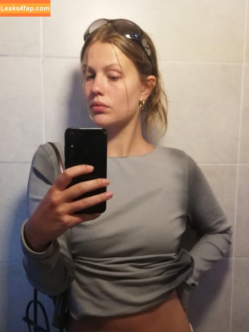 Christiane F / isa_m_2001 leaked photo photo #0006