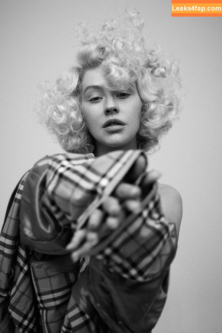 Christina Aguilera / XTINA / christinaaguilera слитое фото фото #0064