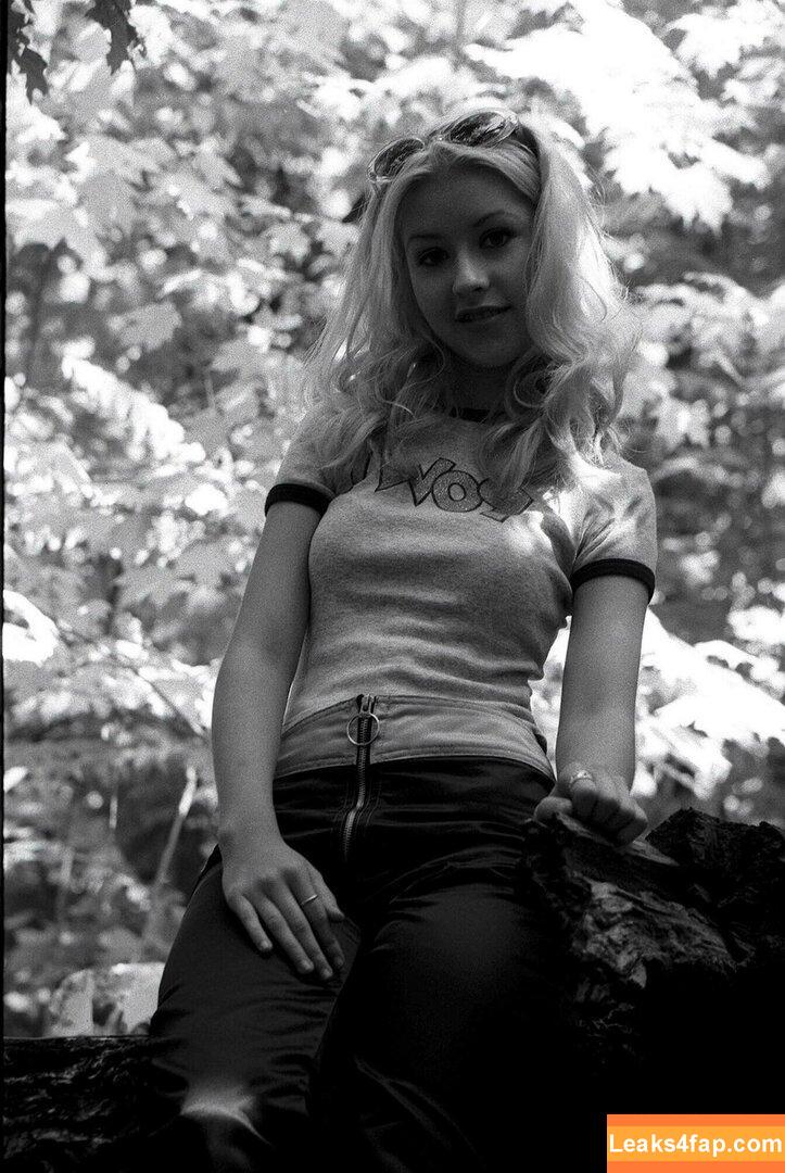 Christina Aguilera / XTINA / christinaaguilera слитое фото фото #0087