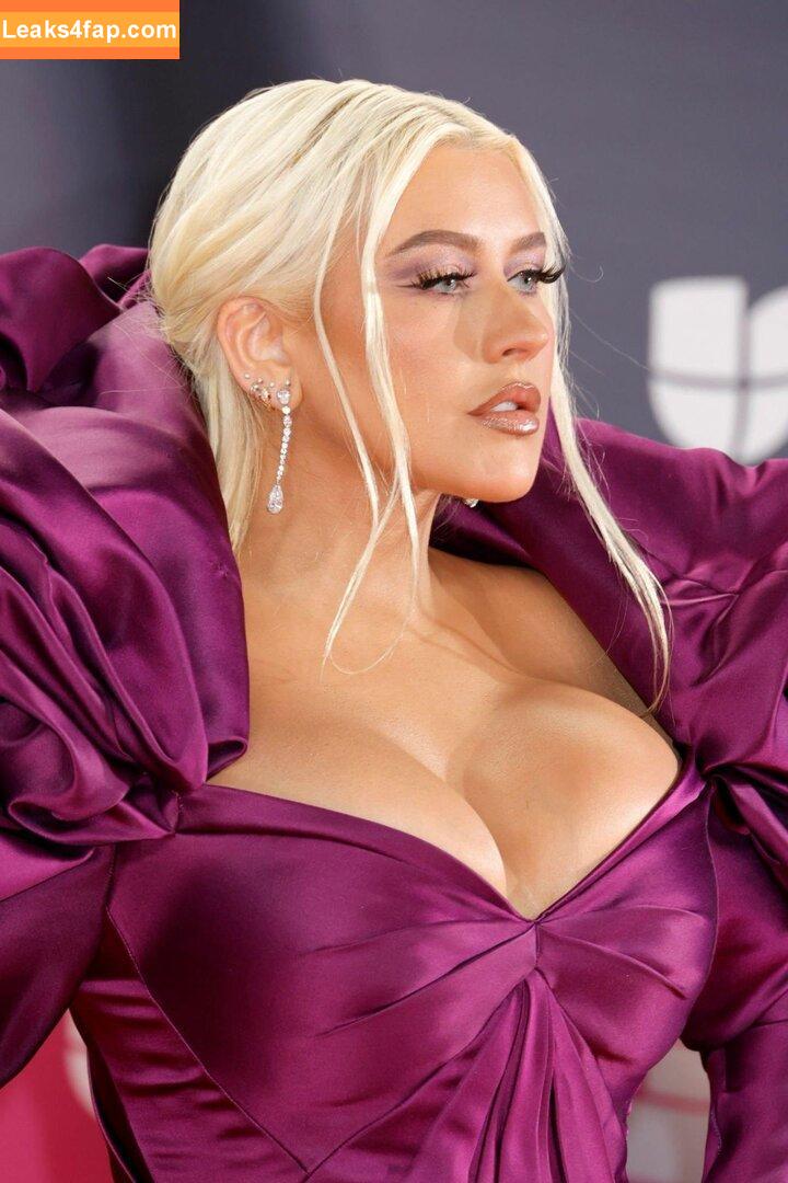 Christina Aguilera / XTINA / christinaaguilera слитое фото фото #0187