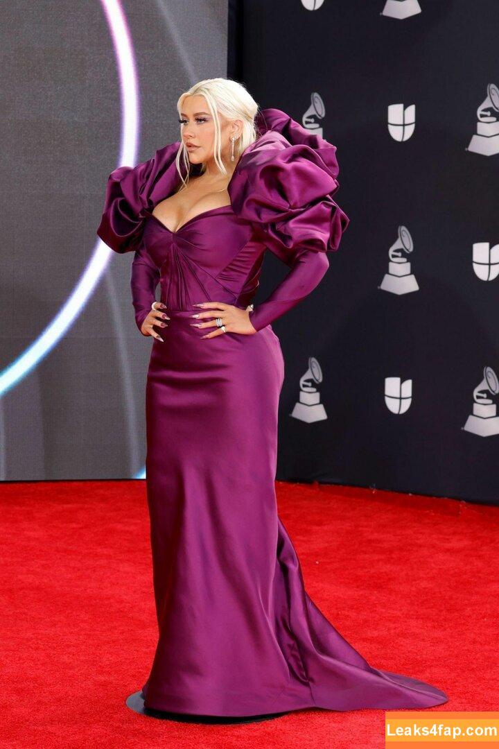 Christina Aguilera / XTINA / christinaaguilera слитое фото фото #0190