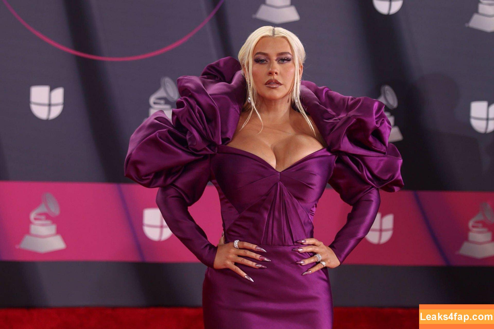 Christina Aguilera / XTINA / christinaaguilera слитое фото фото #0248