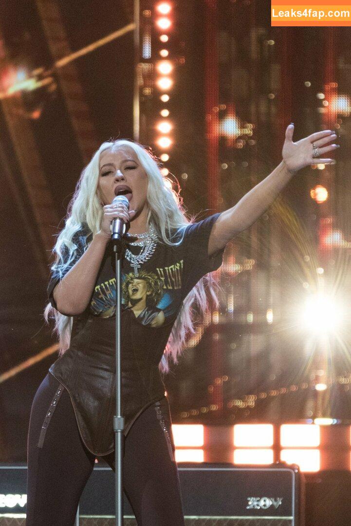 Christina Aguilera / XTINA / christinaaguilera слитое фото фото #0294