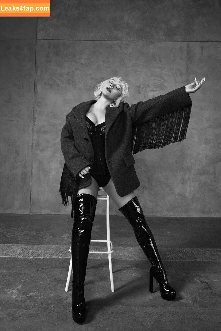 Christina Aguilera / XTINA / christinaaguilera слитое фото фото #0297