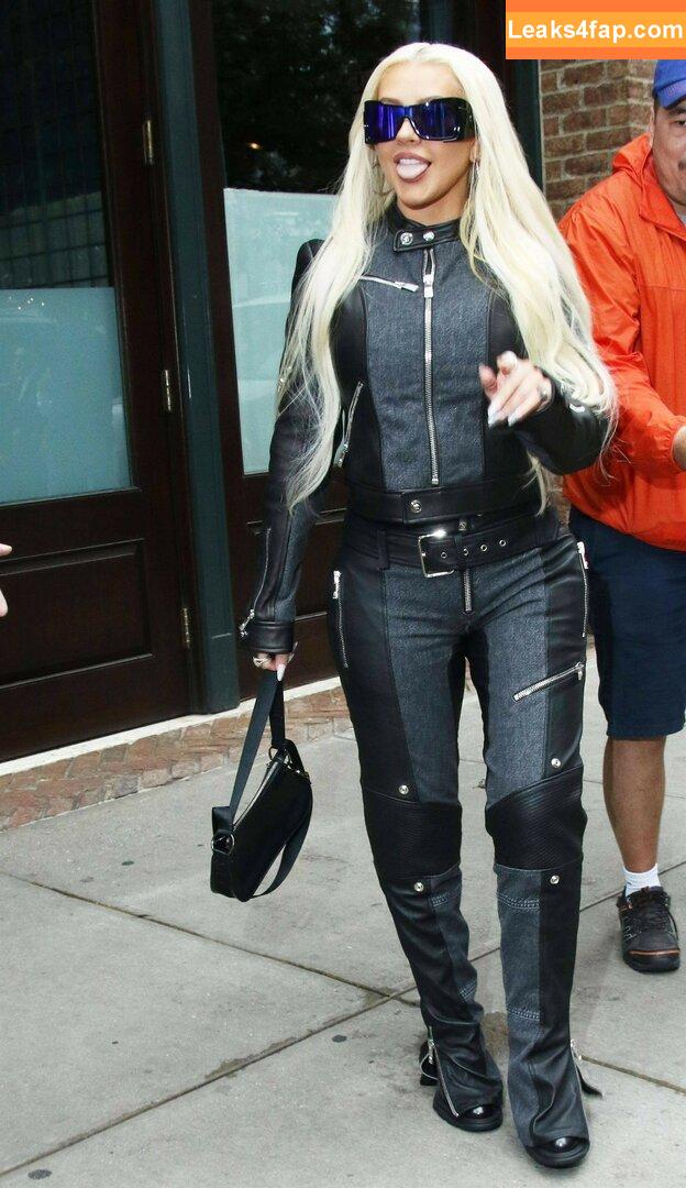 Christina Aguilera / XTINA / christinaaguilera слитое фото фото #0359