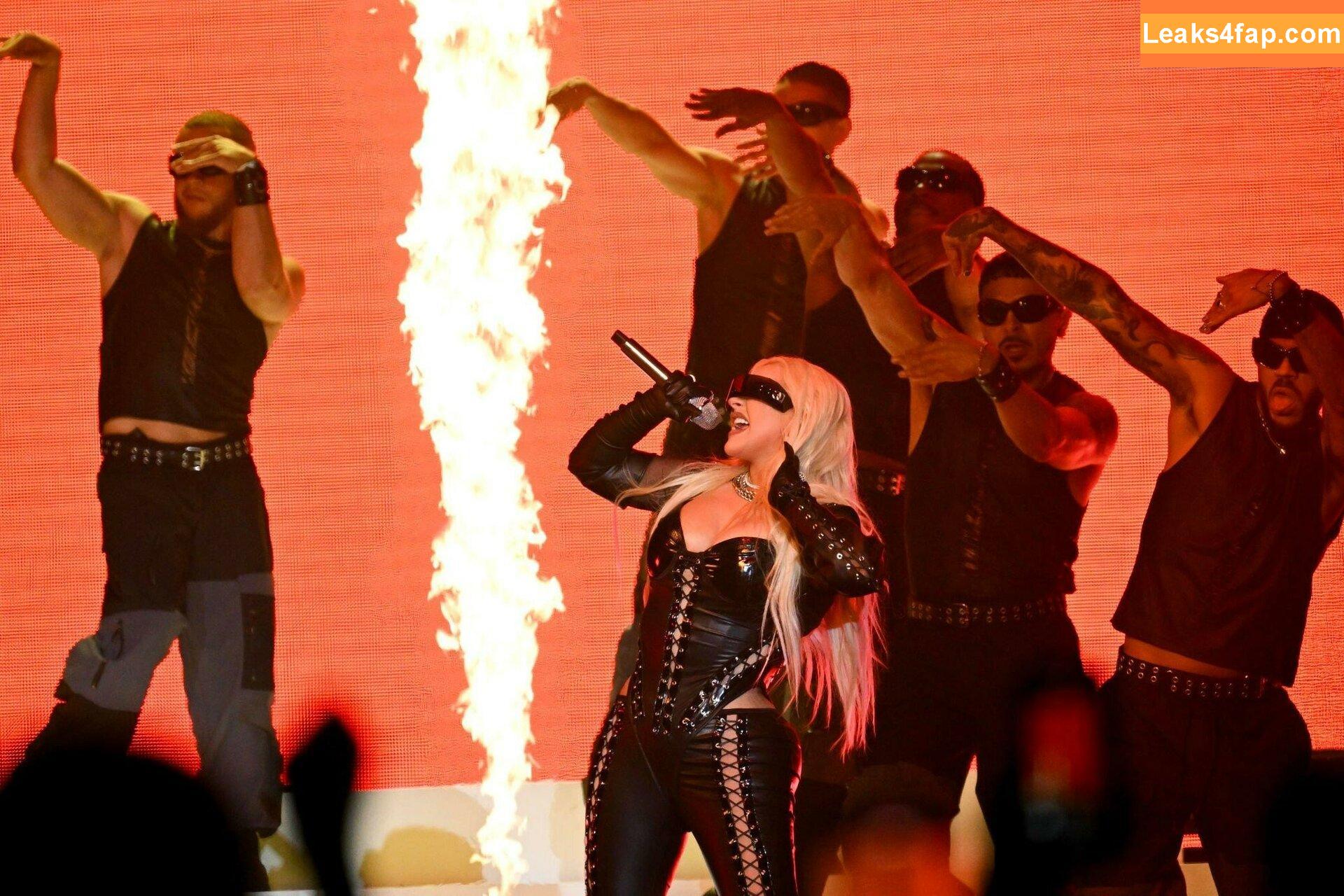 Christina Aguilera / XTINA / christinaaguilera слитое фото фото #0372