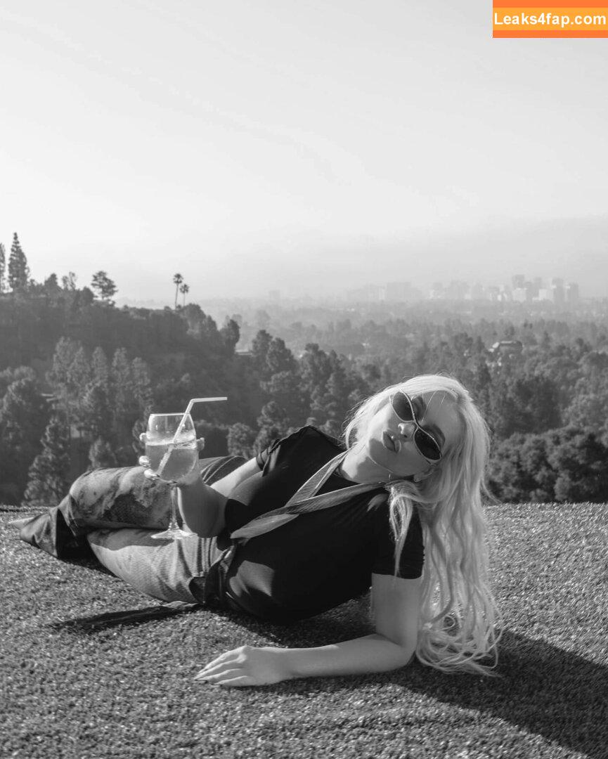 Christina Aguilera / XTINA / christinaaguilera слитое фото фото #0393