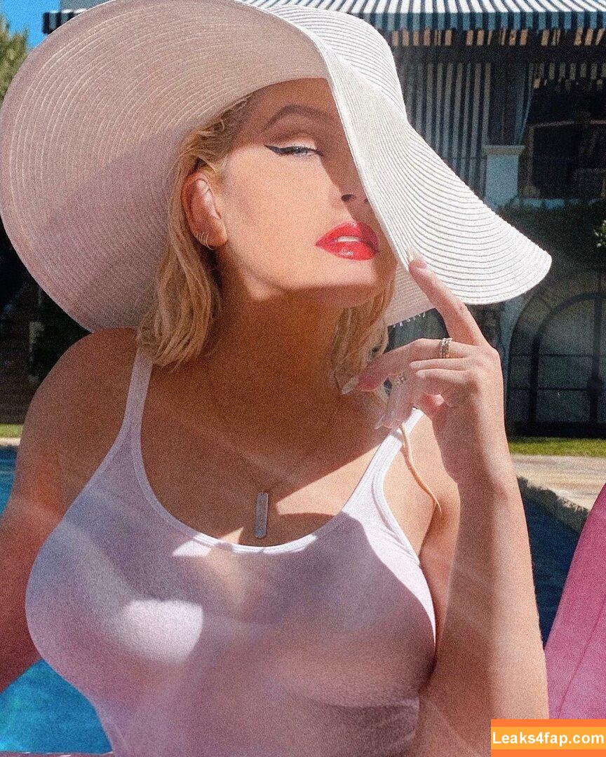 Christina Aguilera / XTINA / christinaaguilera слитое фото фото #0456