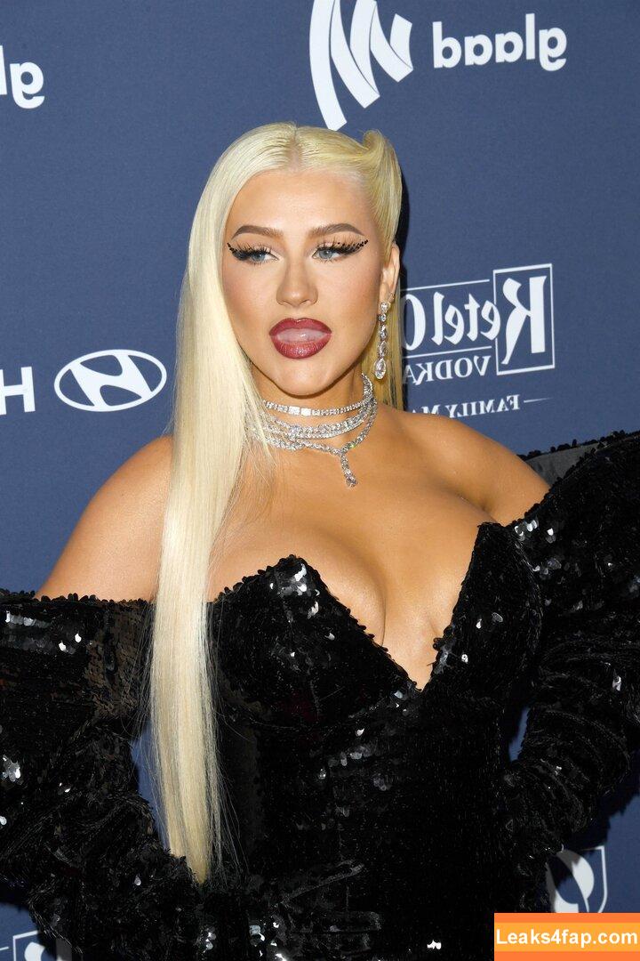 Christina Aguilera / XTINA / christinaaguilera слитое фото фото #0685