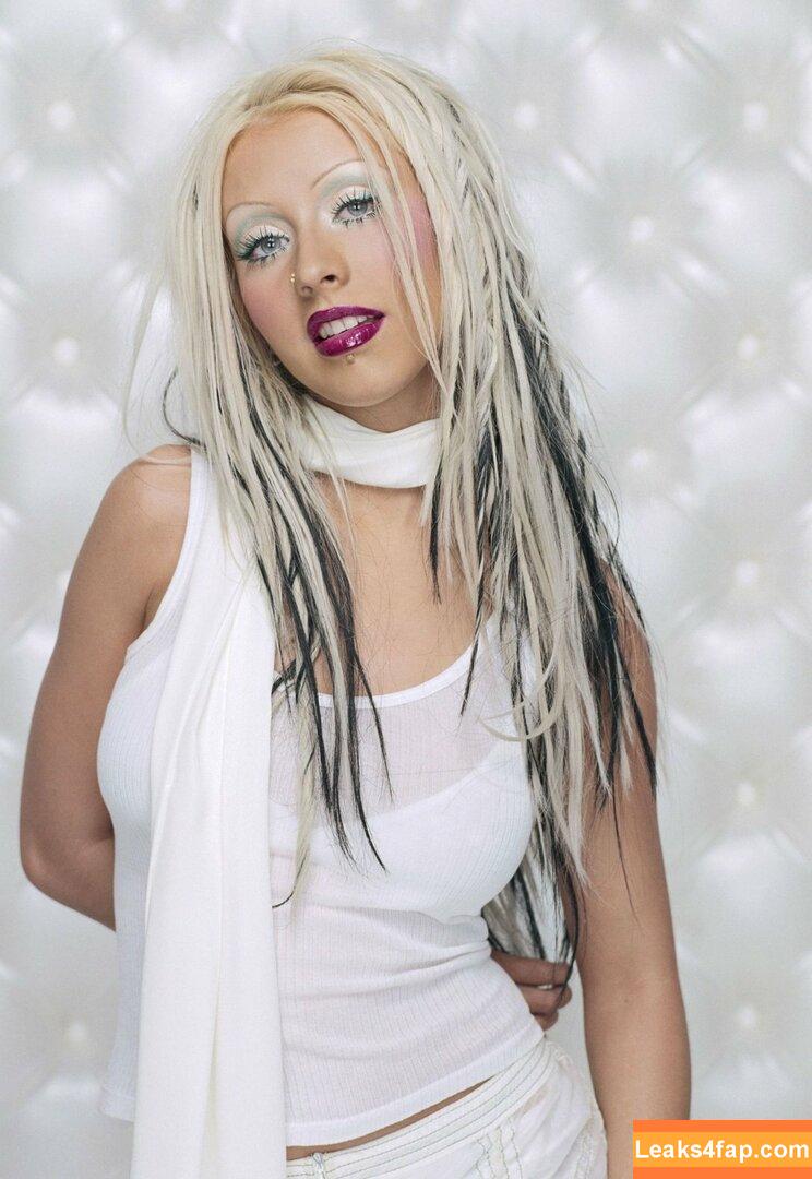 Christina Aguilera / XTINA / christinaaguilera слитое фото фото #0855