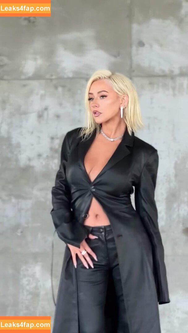 Christina Aguilera / XTINA / christinaaguilera слитое фото фото #0870