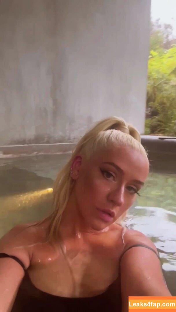 Christina Aguilera / XTINA / christinaaguilera слитое фото фото #0911