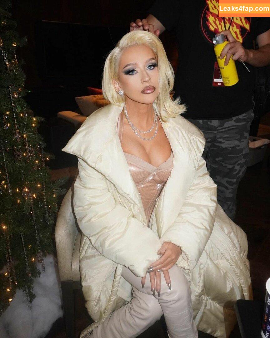Christina Aguilera / XTINA / christinaaguilera слитое фото фото #0991